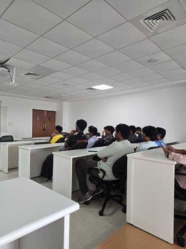 WhatsApp Image 2025-11-20 at 15.08.05 (2)